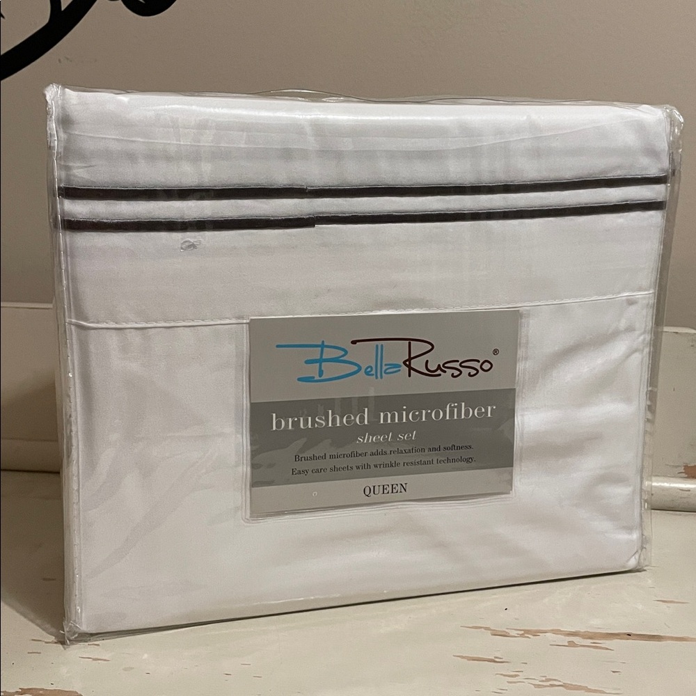 Bella Russo Queen Brushed Microfiber Queen Set